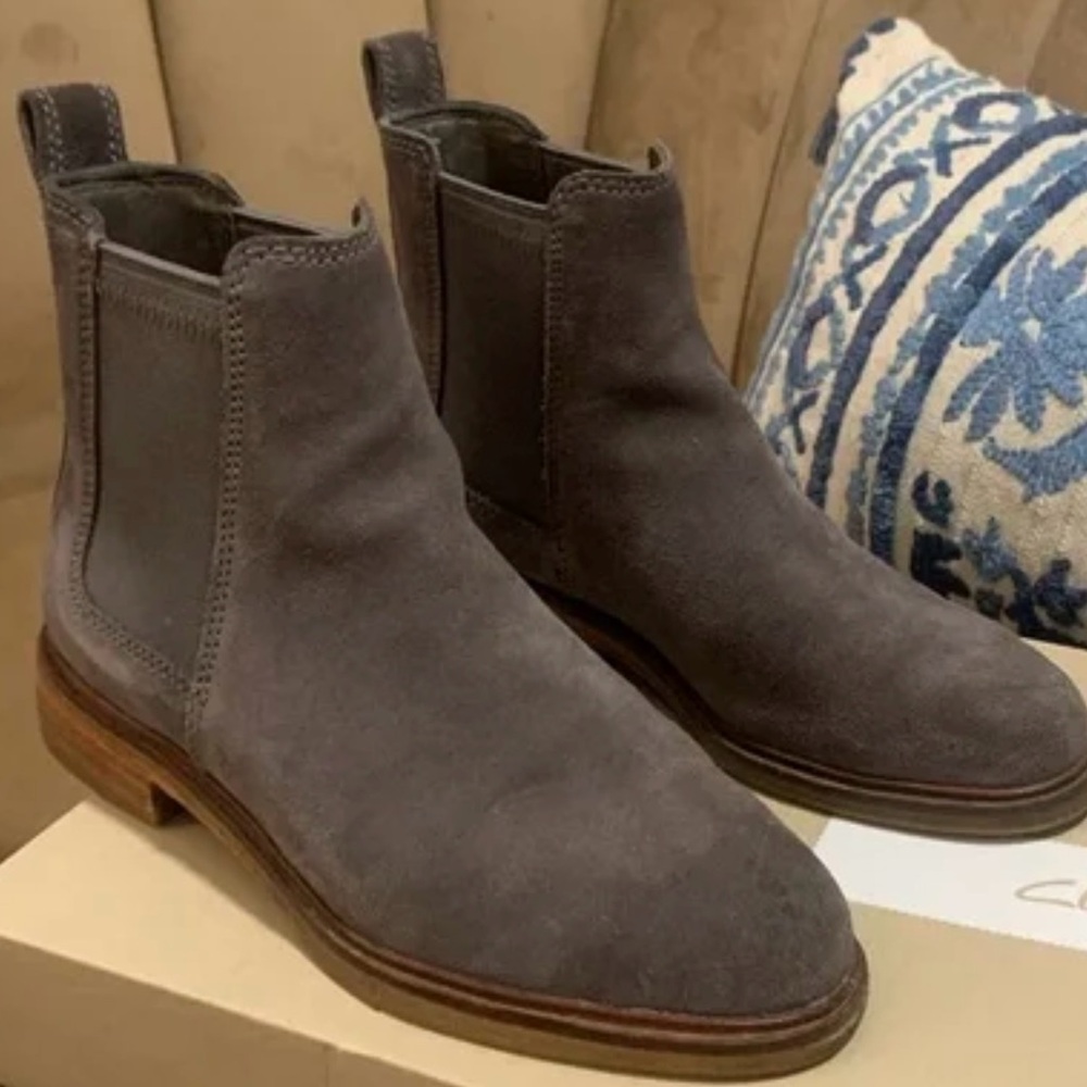 Clarks Women Clarkdale Arlo Boot, size 8.5